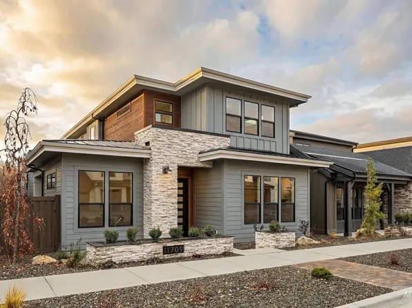 11709 N Rabbitbrush Way, Boise, ID 83714