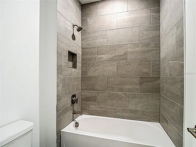 410 S West Shore Blvd — Photo 62