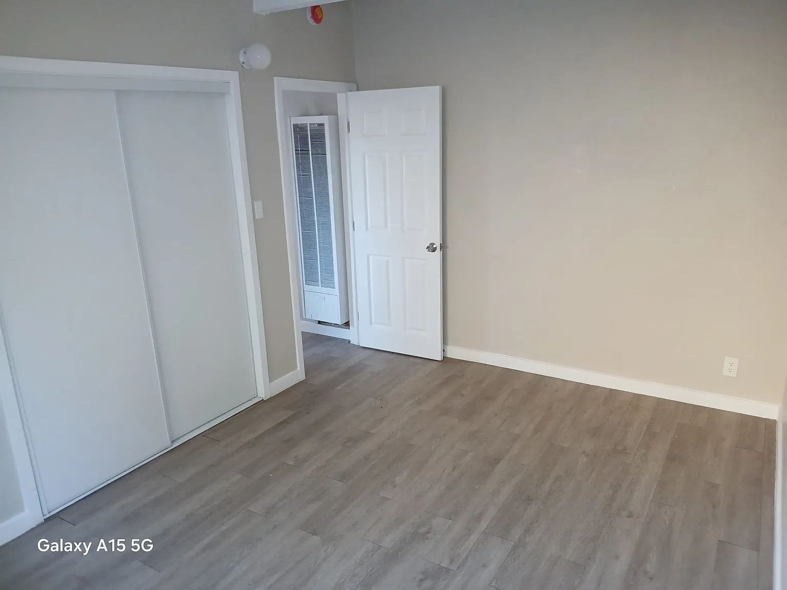 3 bed, 1200 sqft, $2,295 — Photo 3