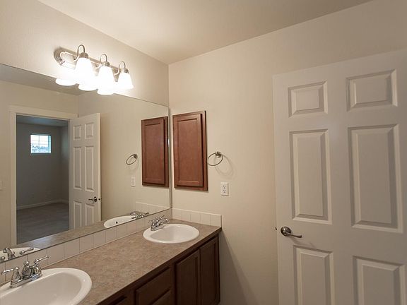 5th image of 2705 62nd Ave E #2E
