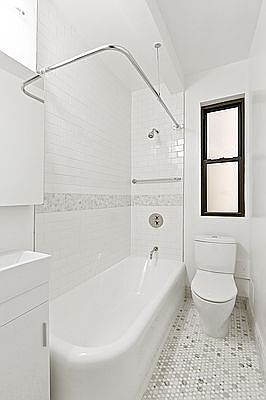 5th image of 225 W 23rd St APT 5J