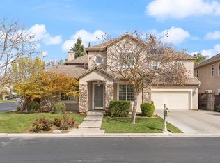4756 N Emerald Peak Dr, Clovis, CA 93619