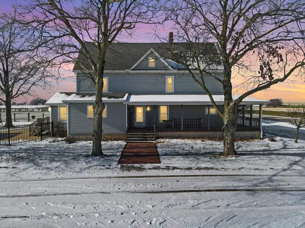 9876 E 1700 North Rd, Pontiac, IL 61764