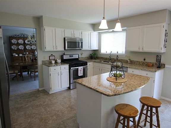 4th image of 3011 Woodbridge Creek Dr