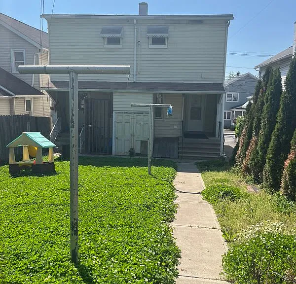 56 E Grove St — Photo 1