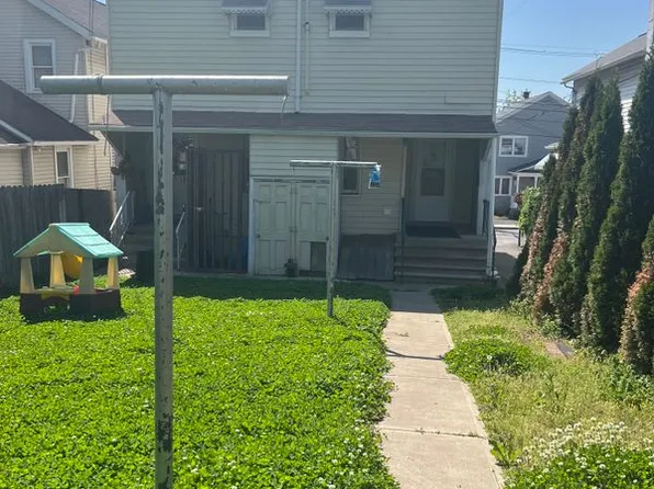 56 E Grove St, Edwardsville, PA 18704