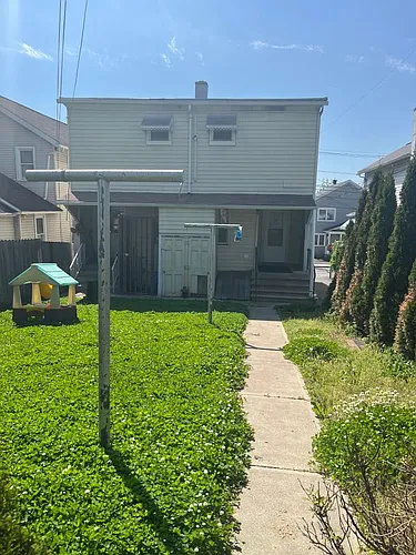 56 E Grove St Photo 1
