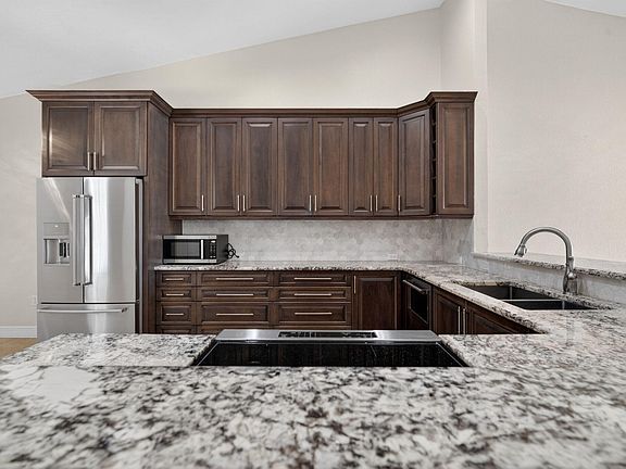 5th image of 2620 E Aragon Boulevard #3