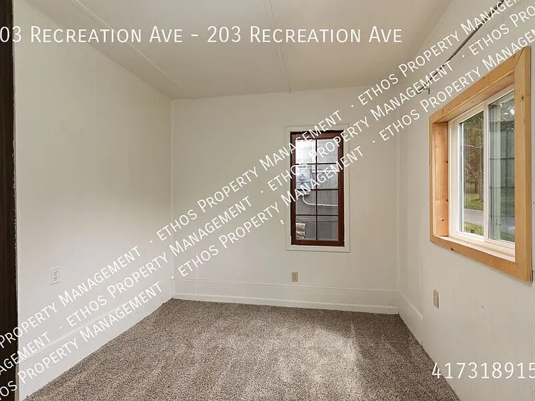 203 Recreation Ave #203 RECREATION AVE — Photo 11