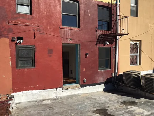 Rented by Premier Metro Realty Corp | media 40