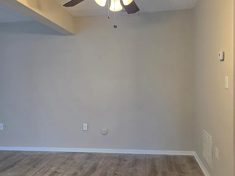 58 Madison Ct — Photo 4