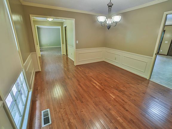 5th image of 1722 Valpar Dr #B