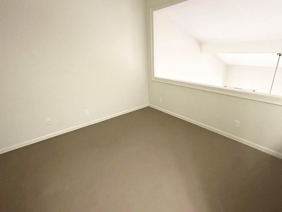 1st image of 183 Steiner Rd APT 119