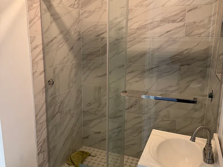 207 W 50th St #209 — Photo 6