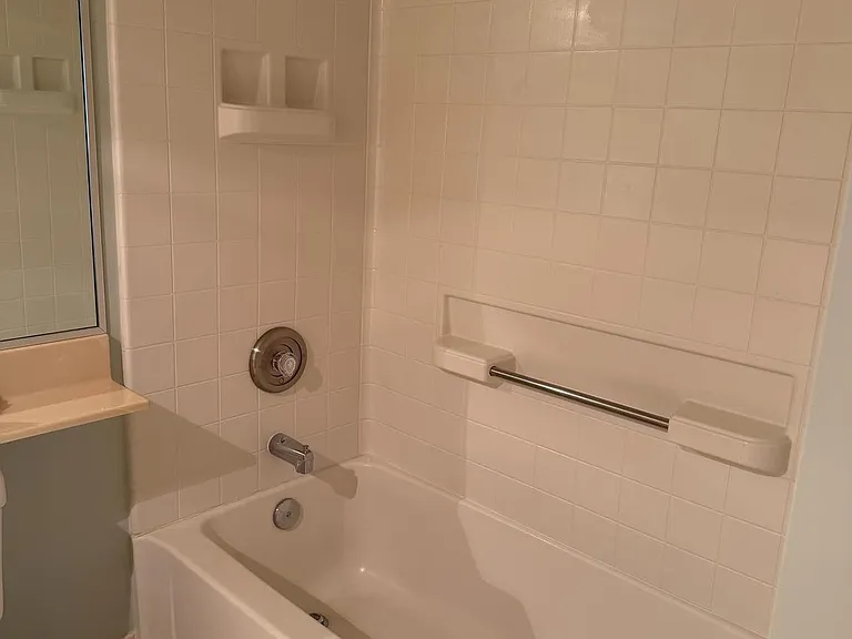 14809 Pennfield Cir #214 — Photo 8