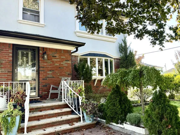 388 Buel Ave, Staten Island, NY 10305
