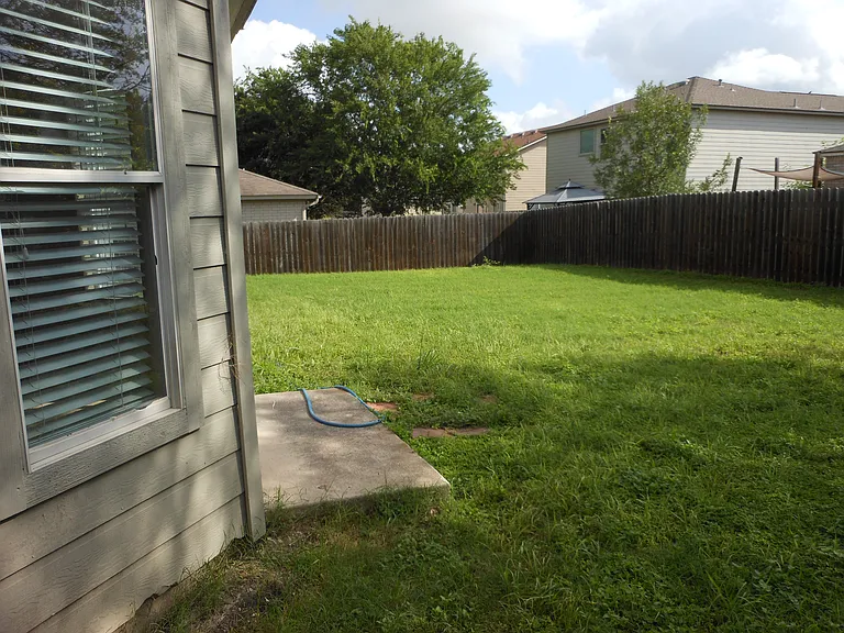 617 San Augustine Blvd — Photo 31