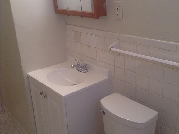 4th image of 4084 Forest View Dr