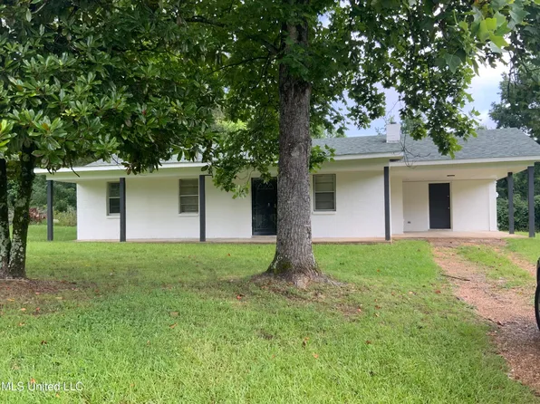 45 Lunati Rd, Holly Springs, MS 38635