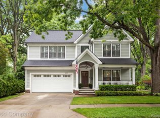 1017 N Maple Ave, Royal Oak, MI