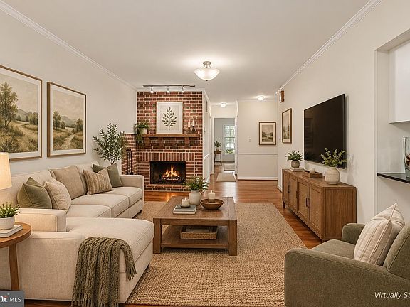 4th image of 1701 Dryden Way