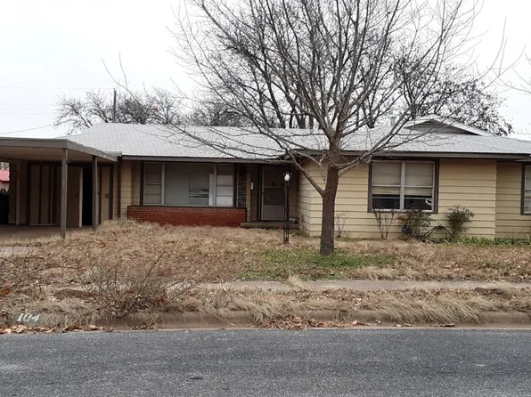 104 Linden St, Burkburnett, TX 76354