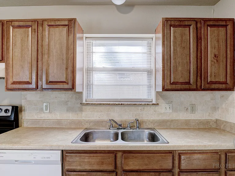 7507 Knight Lake Dr — Photo 8
