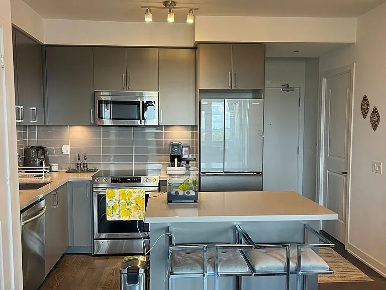 4699 Glen Erin Dr #1410 — Photo 8