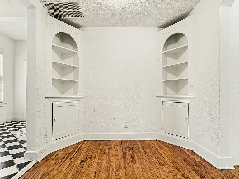 4515 Swiss Ave — Photo 25