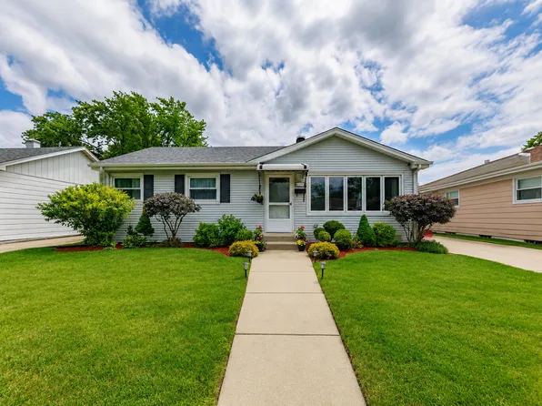 8737 S 51st Ave, Oak Lawn, IL 60453