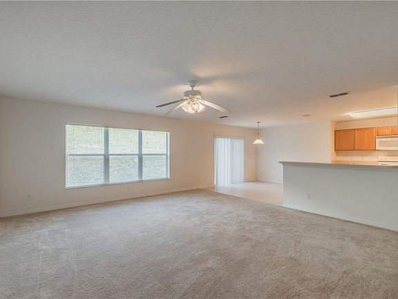5th image of 368 Sky Valley St