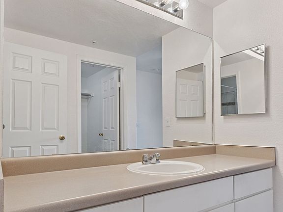 5th image of 1641 W Canal Cir Unit 723