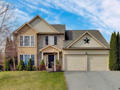 15 Domenick Dr, York, PA, 17402
