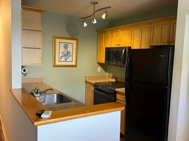 480 Kenolio Rd #27-202 — Photo 2