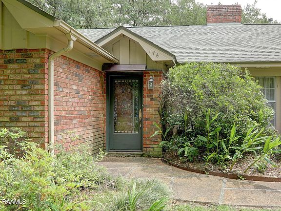2nd image of 176 Camelia Dr