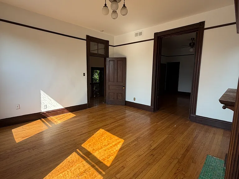2314 Louisiana Ave #2F — Photo 4