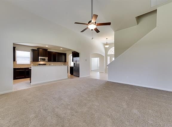 2nd image of 1005 Summer Oaks Dr