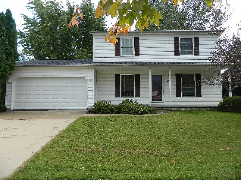 2703 Clearwater Ave photo 1