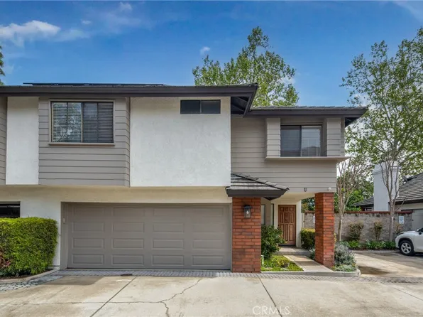 2572 Elden Ave APT U, Costa Mesa, CA 92627