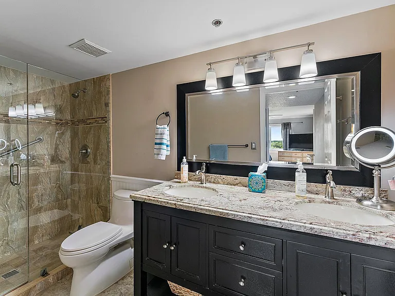 275 Palm Ave #C402 — Photo 27