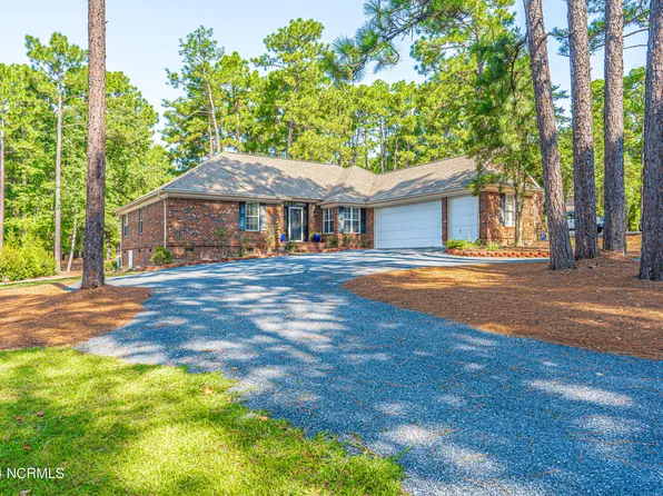 106 Banbridge Drive, West End, NC 27376