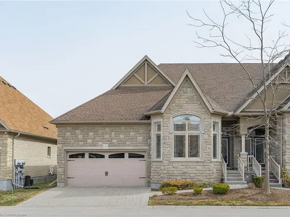 19 Simmonds Dr #5, Guelph, ON N1E 0H4