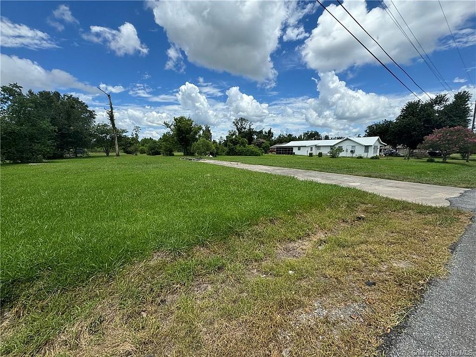 1st image of 417 Antoinette Dr