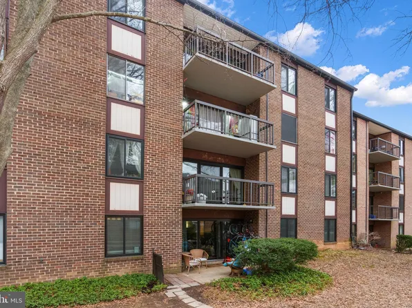 9708 Kingsbridge Dr APT 2, Fairfax, VA 22031