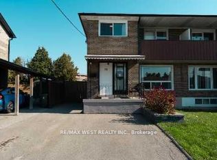 70 Wheatsheaf Cres, Toronto, ON M3N1P6