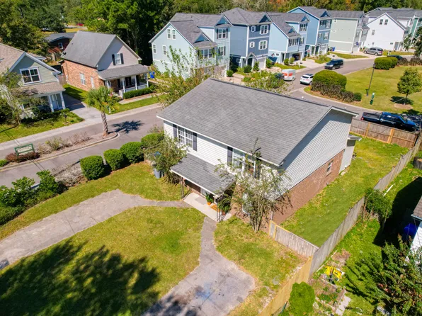5088 Walker St, North Charleston, SC 29405