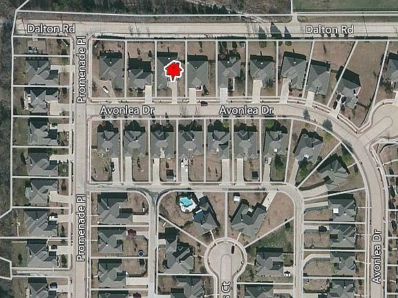 2nd image of 1865 Avonlea Dr
