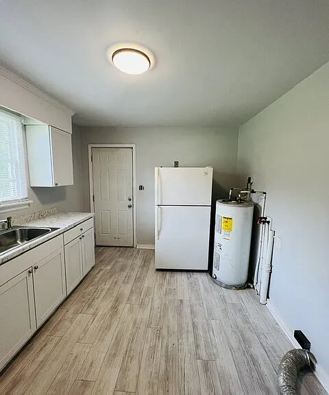 1221 Montgomery Ave — Photo 13