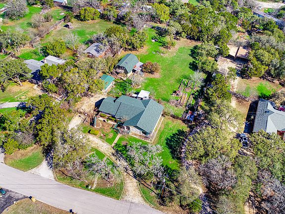 2nd image of 306 Village West Dr
