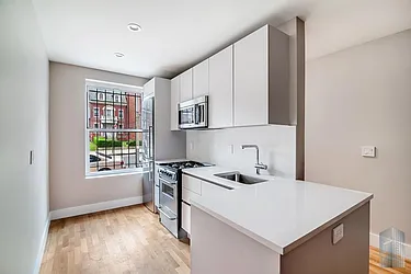 Rented by Skyline Group Real Estate